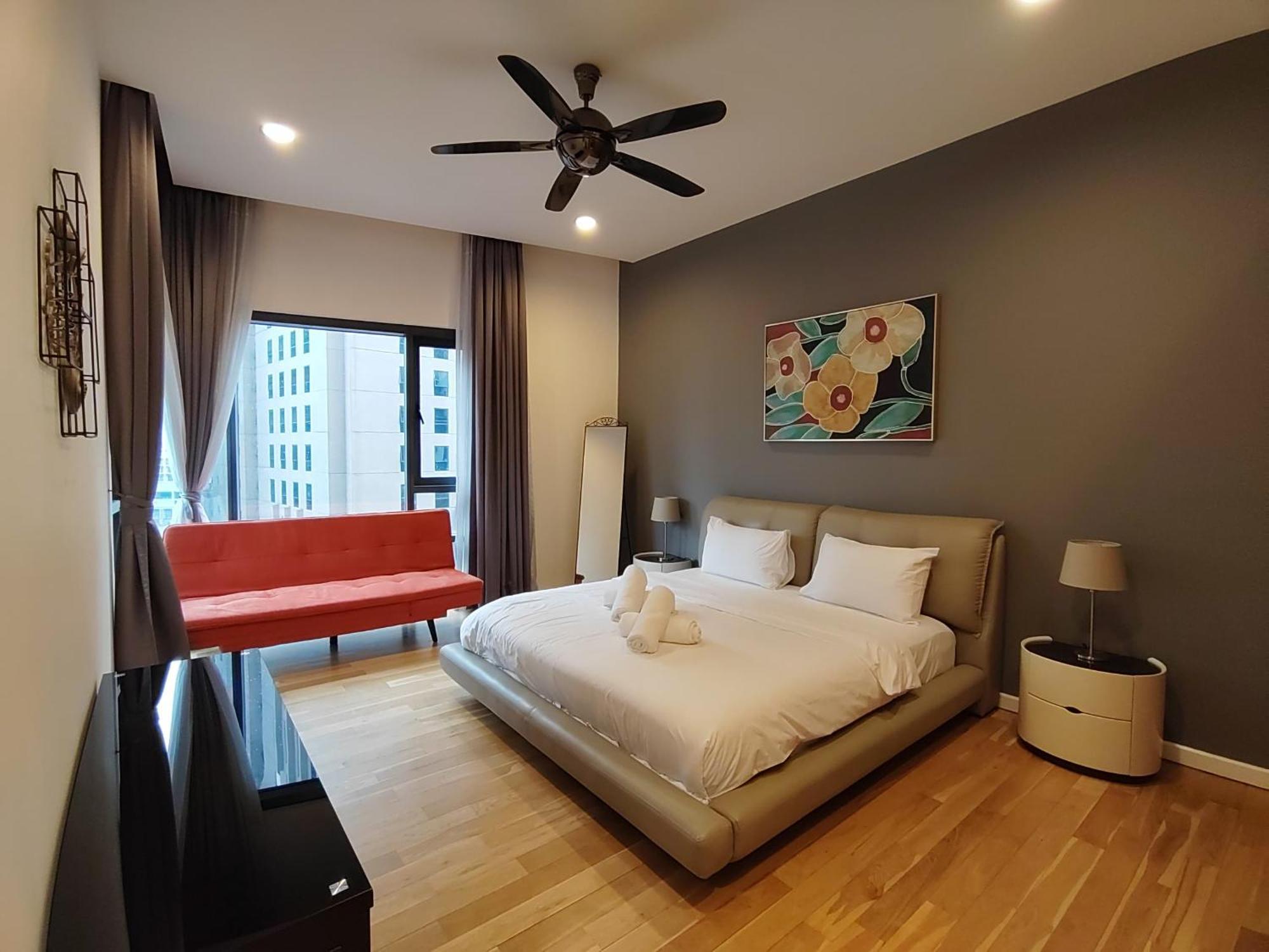 Stylish Large 3guests 1br St Mary Residences